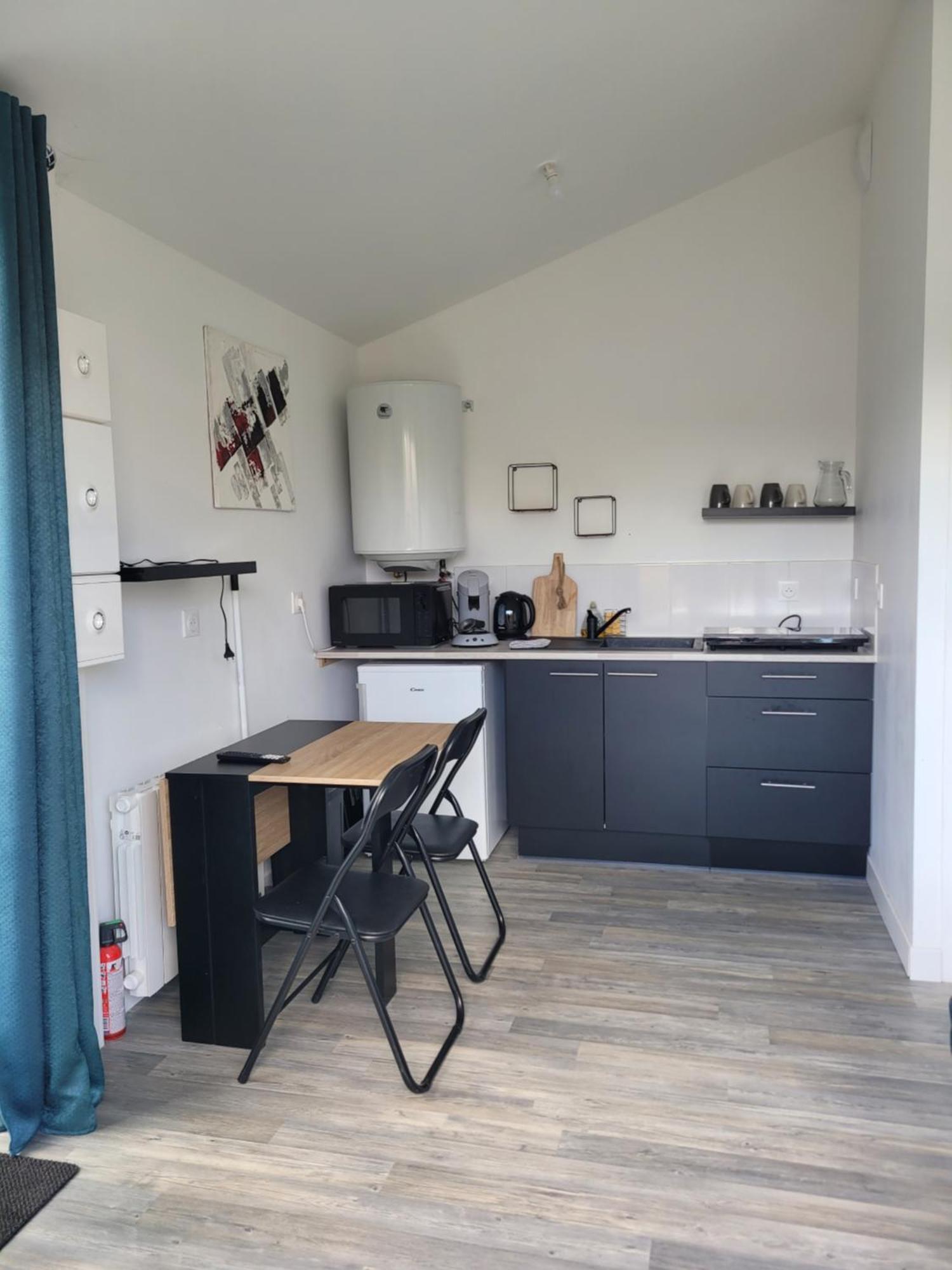 Le Studio Saint-Pierre-Montlimart 외부 사진